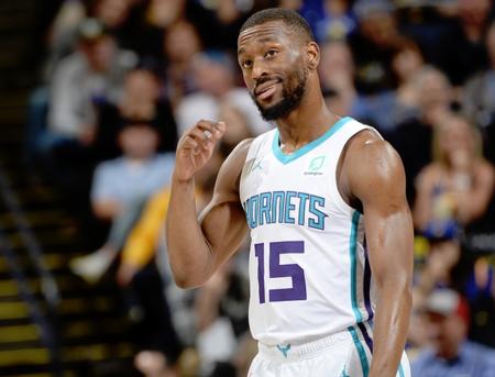 那位年轻的 那位年轻的