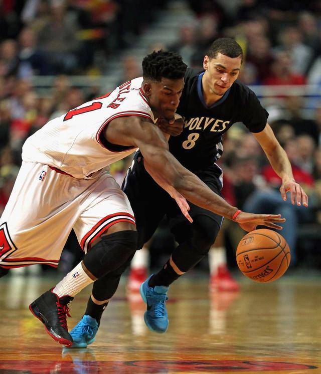 他在比赛中 他在比赛中