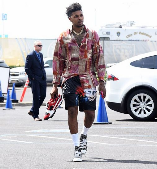 之间的差距 之间的差距